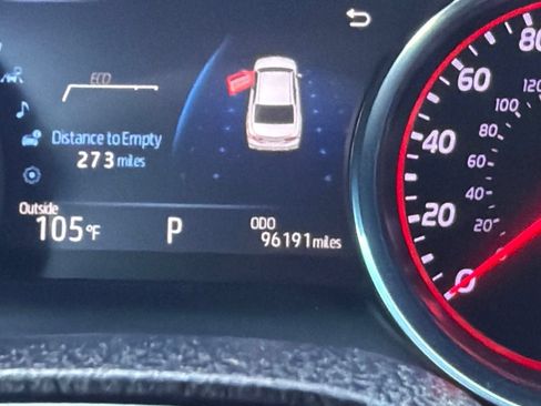 Used 2019 Toyota Camry XSE FWD image 10