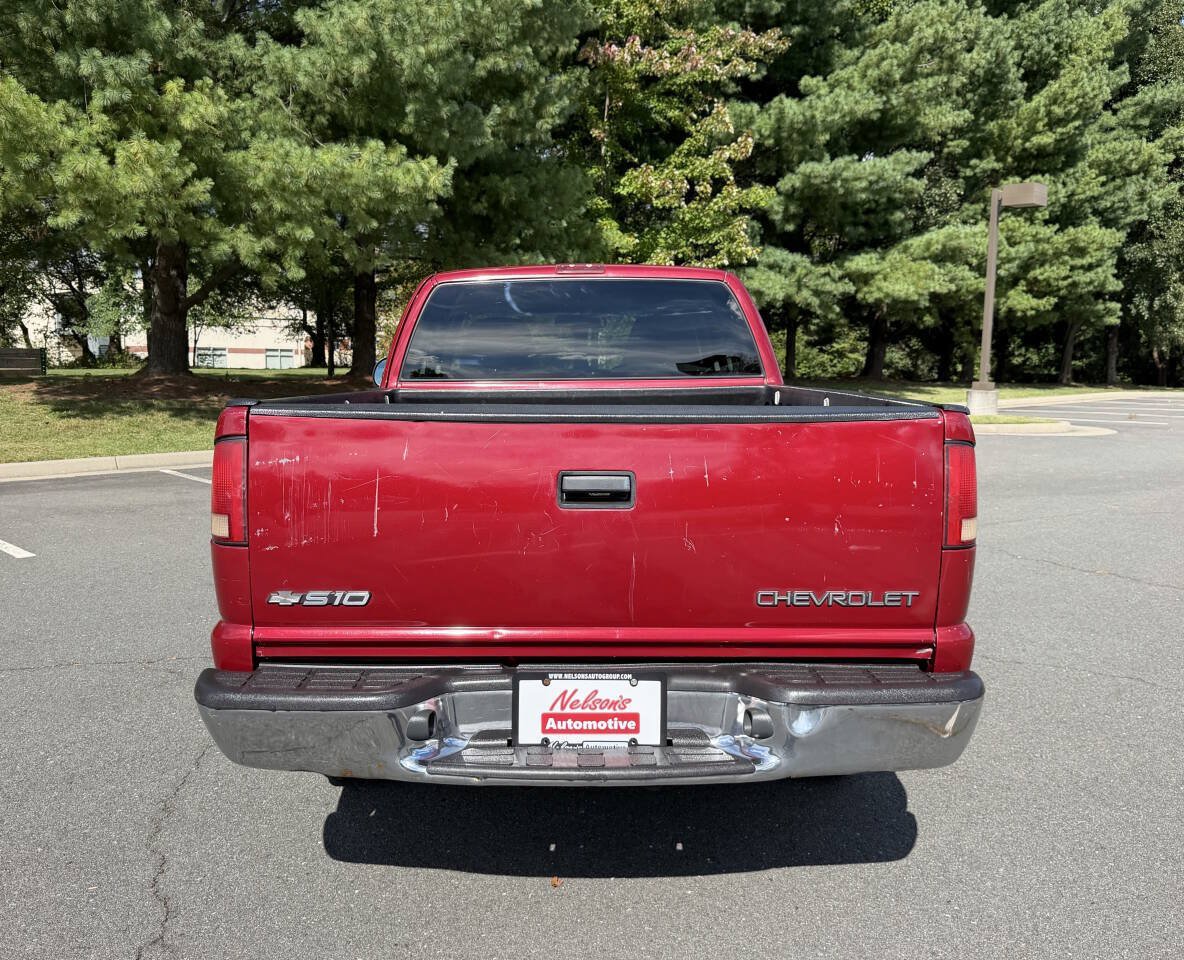 Used 2000 Chevrolet S10 Pickup LS w/ Preferred Equipment Group RWD image 4
