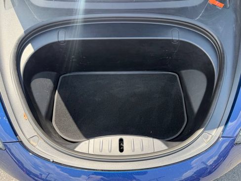 Used 2018 Tesla Model 3 Long Range RWD image 5