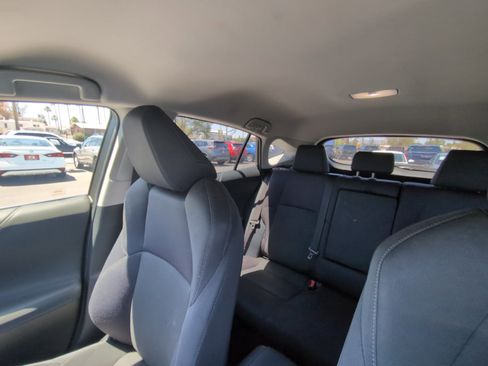 Used 2021 Toyota Venza LE AWD/4WD image 25