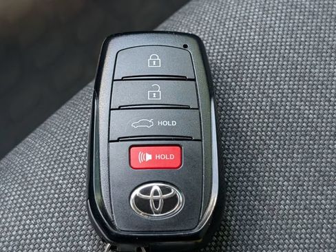 Used 2026 Toyota Camry LE FWD image 27