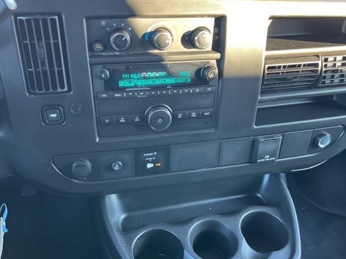 Used 2024 GMC Savana 2500 w/ Driver Convenience Package image 14