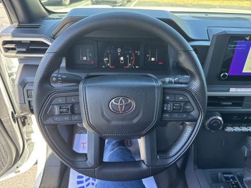 New 2026 Toyota Tacoma 4x4 Double Cab image 16