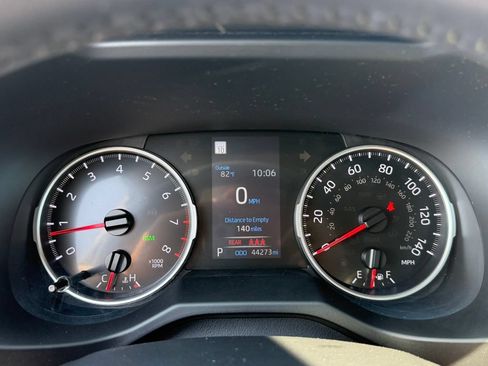 Used 2022 Toyota RAV4 XLE w/ XLE Grade Weather Package AWD/4WD image 30