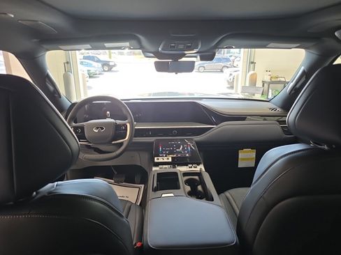 New 2026 INFINITI QX80 4WD image 33