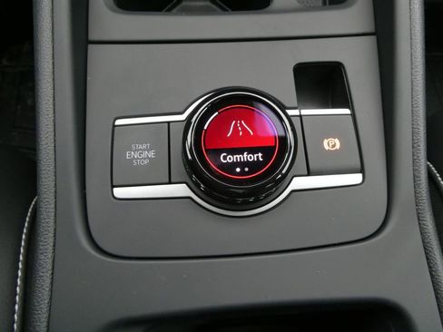 New 2026 Volkswagen Tiguan SE R-Line AWD/4WD image 28