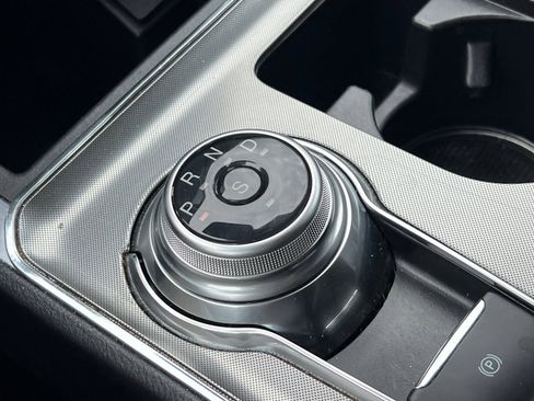 Used 2023 Ford Edge Titanium image 18