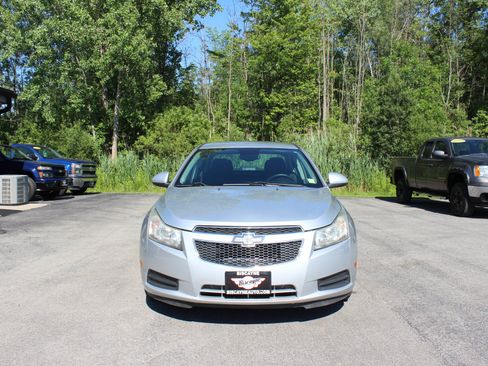 Used 2014 Chevrolet Cruze LT FWD image 12