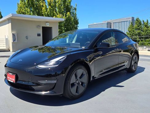 Used 2021 Tesla Model 3 Standard Range Plus RWD image 7