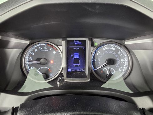 Used 2020 Toyota Tacoma SR5 image 16