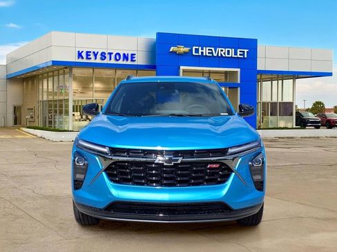 New 2026 Chevrolet Trax RS FWD image 2