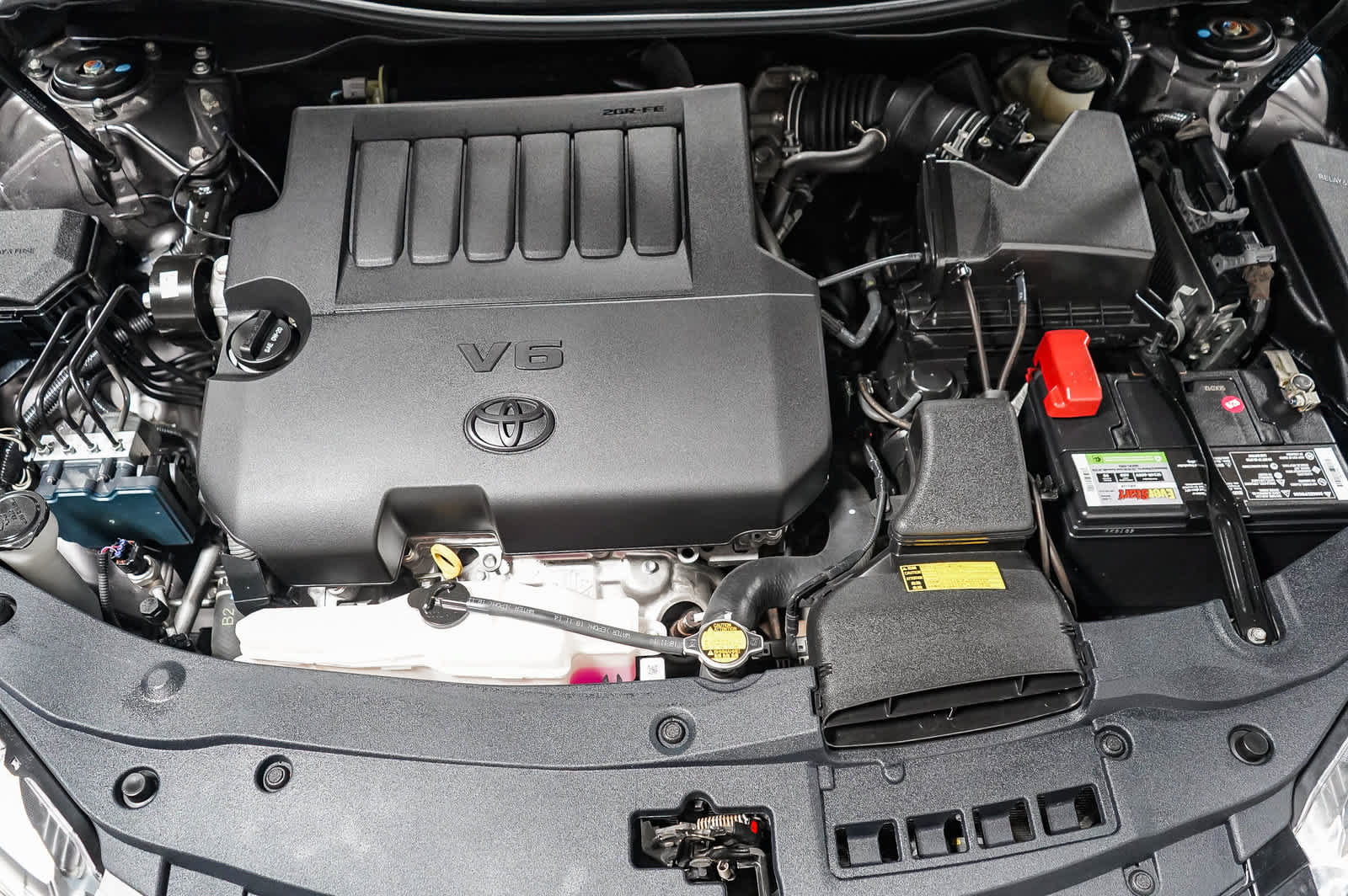 Used 2015 Toyota Camry XSE FWD image 25