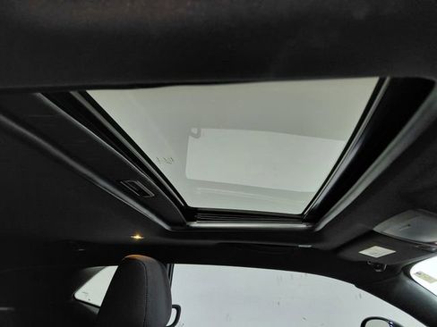 Used 2022 Dodge Challenger R/T Scat Pack RWD image 5