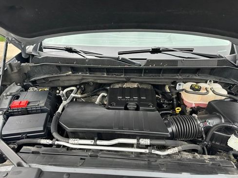 Certified 2024 Chevrolet Silverado 1500 LT AWD/4WD image 31