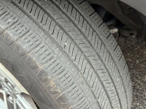 Used 2023 Honda Pilot EX-L image 11