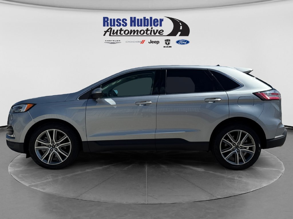 Used 2024 Ford Edge Titanium w/ Equipment Group 301A AWD/4WD image 2