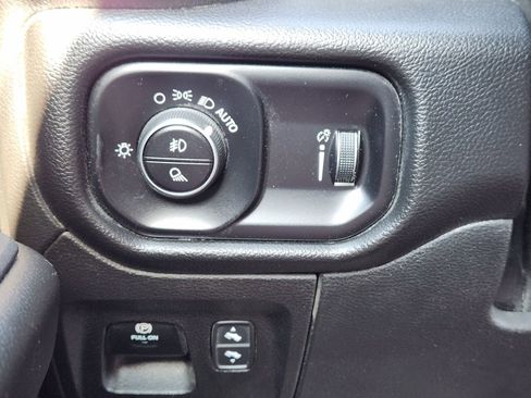 Used 2025 RAM 1500 Lone Star AWD/4WD image 23