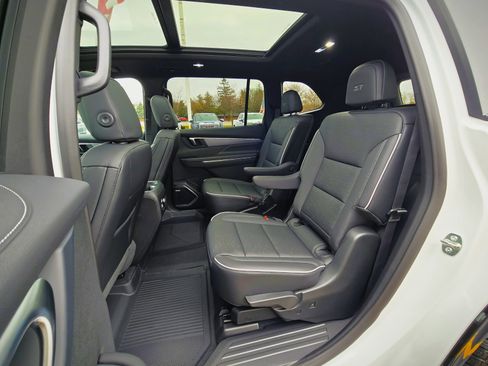 New 2026 Buick Enclave Sport Touring w/ Super Cruise Package image 13