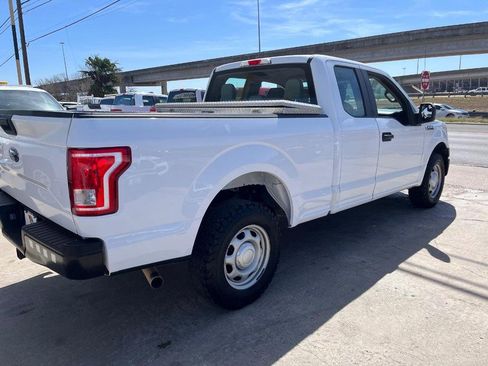 Used 2017 Ford F150 XL w/ Trailer Tow Package image 4