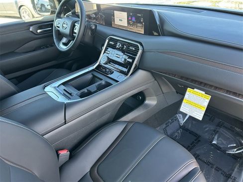 New 2026 Nissan Armada SL image 8