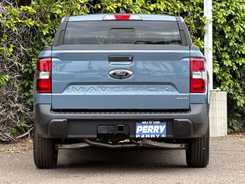 New 2024 Ford Maverick Lariat w/ Black Appearance Package image 5