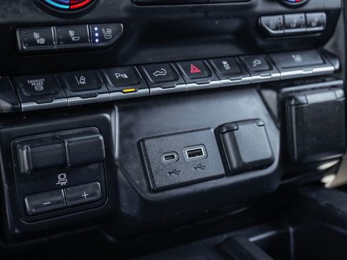 Used 2022 Chevrolet Silverado 2500 LTZ w/ LTZ Plus Package image 35