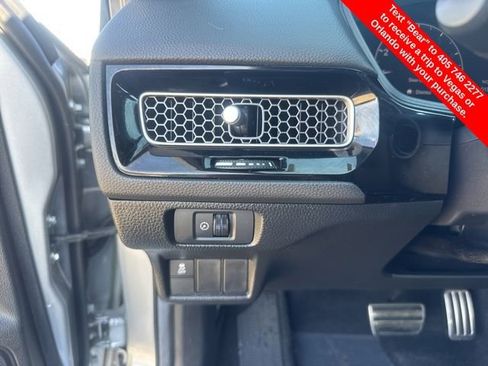 Used 2025 Honda Civic Sport image 17