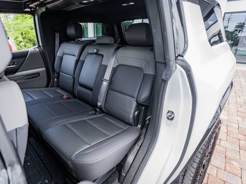 Used 2025 GMC Hummer EV 2X AWD/4WD image 36