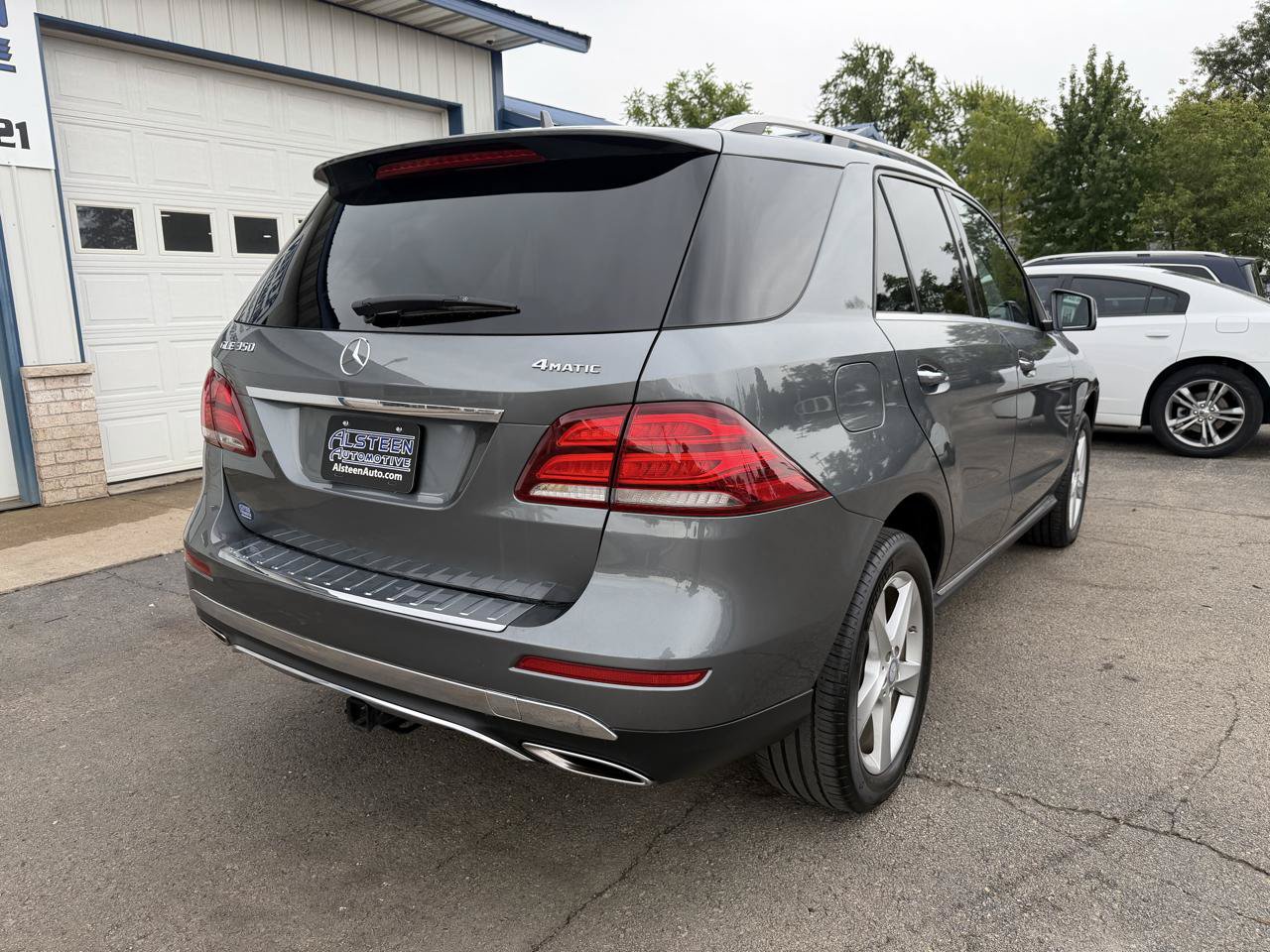 Used 2017 Mercedes-Benz GLE 350 4MATIC image 3
