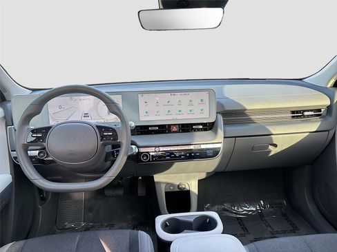 Used 2024 Hyundai Ioniq 5 SE RWD image 23
