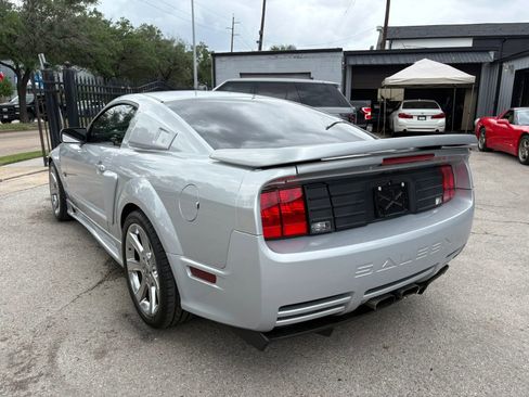 Used 2005 Ford Mustang GT RWD image 5