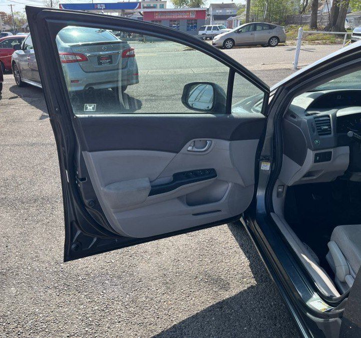 Used 2012 Honda Civic LX image 10