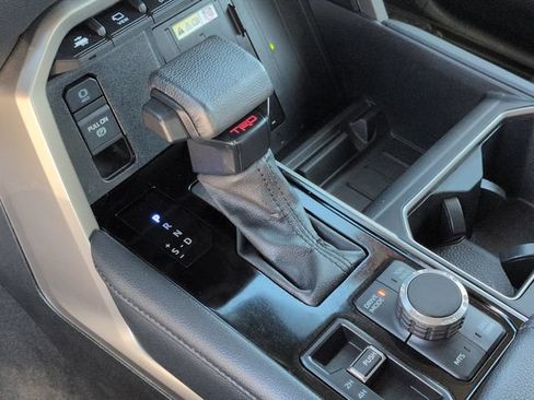 Used 2023 Toyota Tundra Limited w/ TRD Off-Road Package AWD/4WD image 13