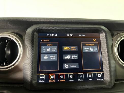 Used 2022 Jeep Wrangler Unlimited Sahara w/ Cold Weather Group AWD/4WD image 25