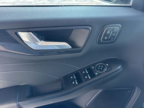 Certified 2024 Ford Escape ST-Line Select w/ Tech Pack #2 image 24