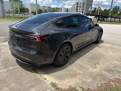 Used 2025 Tesla Model 3 RWD image 9
