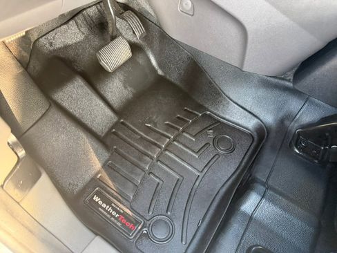 Used 2022 Ford Transit Connect XLT FWD image 38