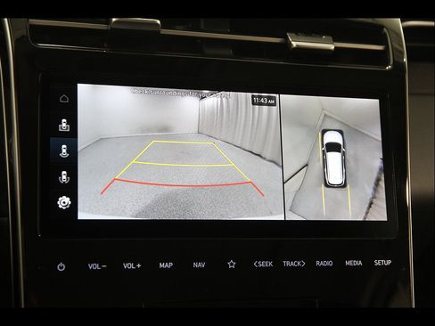 Certified 2023 Hyundai Tucson Limited AWD/4WD image 13
