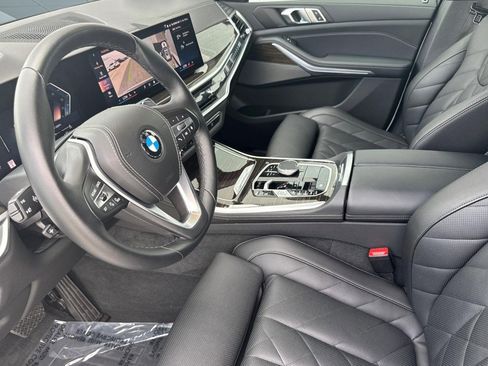 Used 2024 BMW X5 xDrive40i AWD/4WD image 4