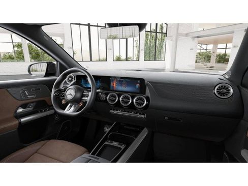 New 2026 Mercedes-Benz GLA 35 AMG 4MATIC image 17