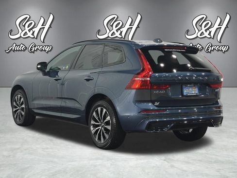 Used 2023 Volvo XC60 B5 Plus AWD/4WD image 17