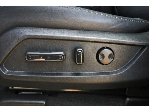 Used 2025 Honda Pilot Touring image 28