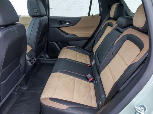 New 2026 Chevrolet Equinox ACTIV w/ Convenience Package III image 16