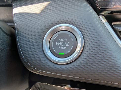 New 2026 Chevrolet Equinox LT w/ LPO, Floor Liner Package image 16