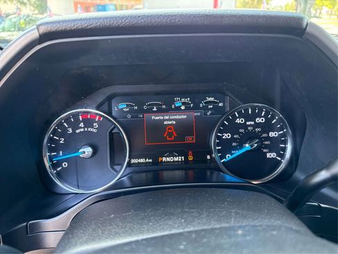 Used 2017 Ford F250 Platinum w/ Platinum Ultimate Package AWD/4WD image 15