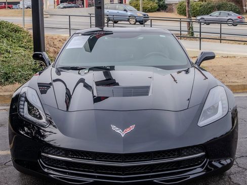 Used 2016 Chevrolet Corvette Stingray image 2