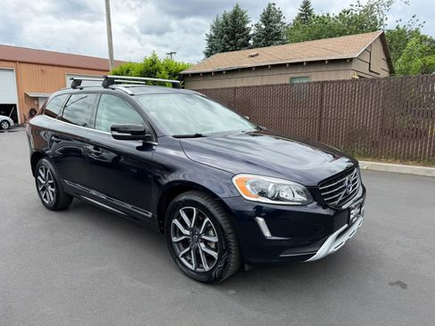 Used 2017 Volvo XC60 T6 Dynamic w/ Climate Package AWD/4WD image 3