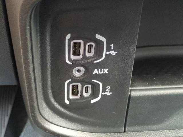 New 2026 RAM 2500 Tradesman AWD/4WD image 21