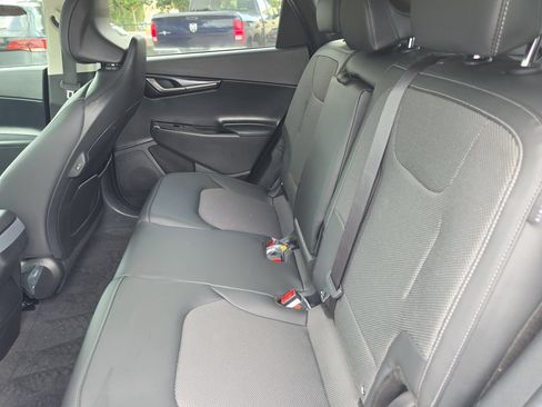 Certified 2025 Kia EV6 Light RWD image 31