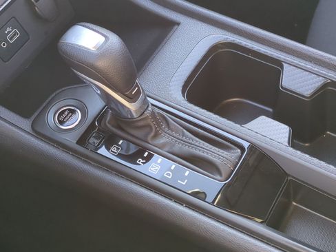 Used 2023 Nissan Sentra S image 24